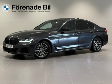 BMW 530d xDrive Sedan M Sport Glastaklucka H/K HuD Komfortstolar