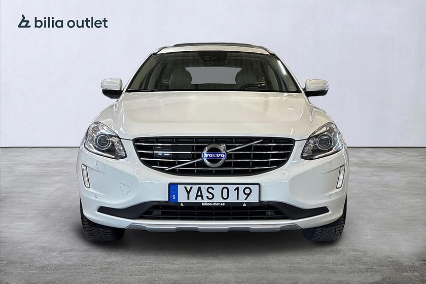 Bild 3 av Volvo XC60 D4 AWD Summum BE PRO 190hk Pano Navi B-kam P-värm BLIS