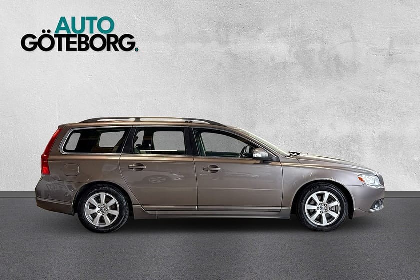 Bild 2 av Volvo V70 1.6D DRIVe Momentum Nybesiktad Drag