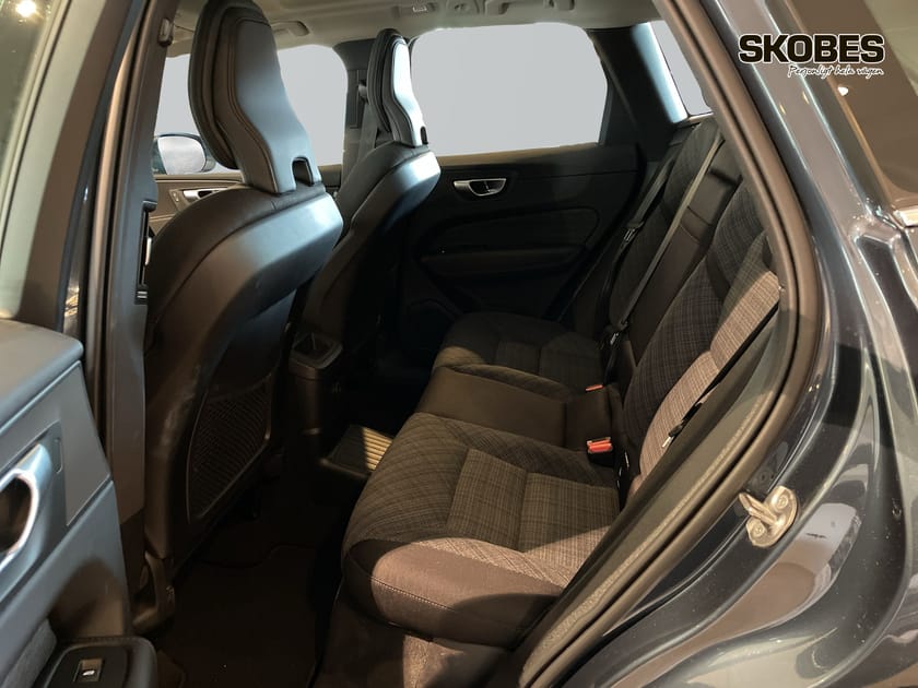 Bild 2 av Volvo XC60 Recharge T6 II Core Edition