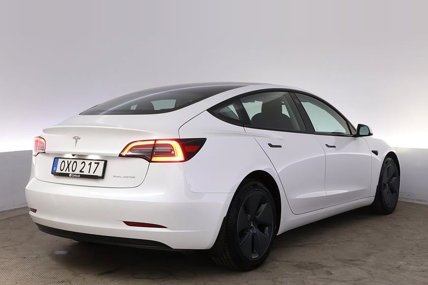 Bild 5 av Tesla Model 3 Long Range AWD Autopilot Panorama