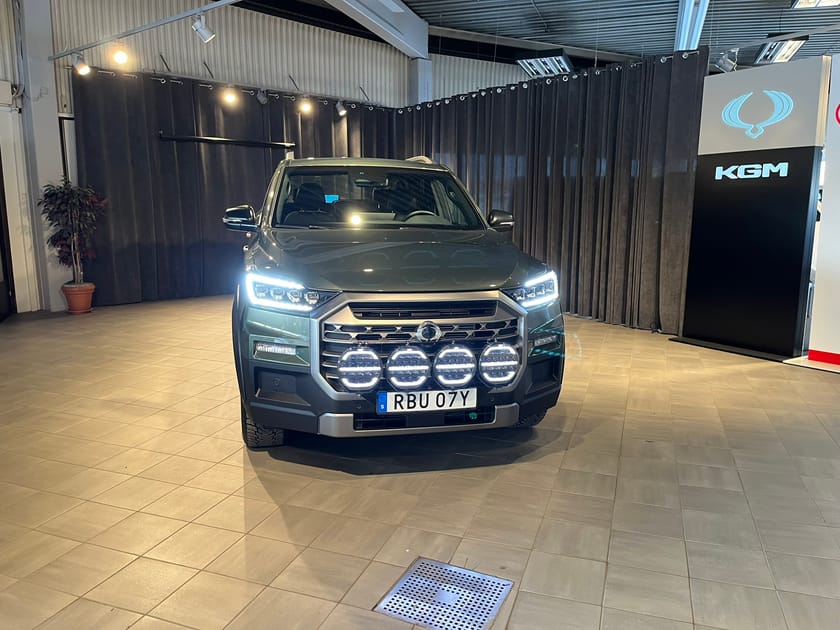 Bild 2 av SsangYong Musso KGM Grand  Blackline+ CNG/lågskatt