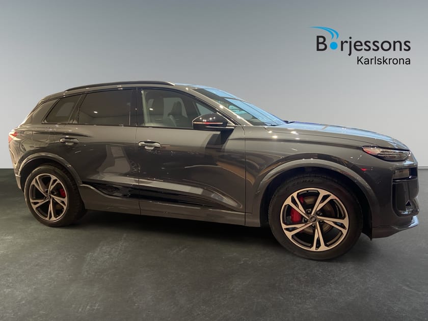 Bild 2 av Audi Q6 e-tron quattro SUV  388HK S-line Selection *Välutrustad*