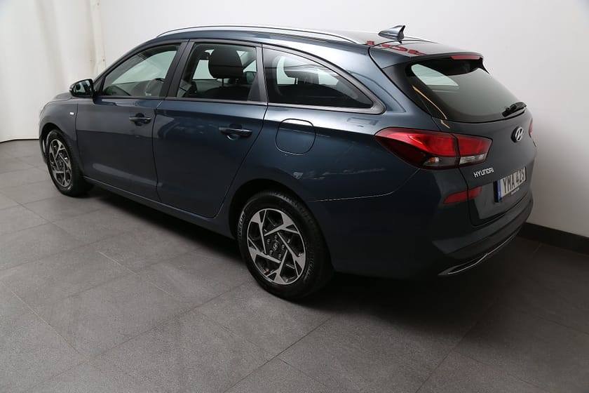 Bild 4 av Hyundai i30 Kombi 1,0 T-GDi 120hk MHEV Essential Aut Kamera Carplay