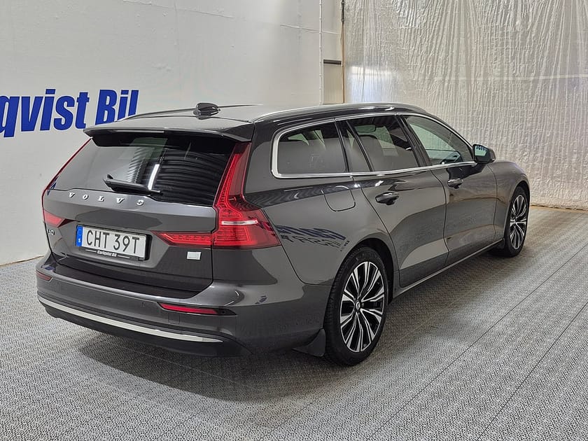 Bild 4 av Volvo V60 T6 Recharge Core Bright plug in AWD 350HK 4x4