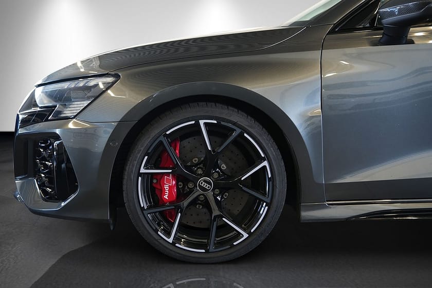 Bild 3 av Audi RS 3 Sportback RS3 400hk B&O Keramiska HUD B-kam Navi