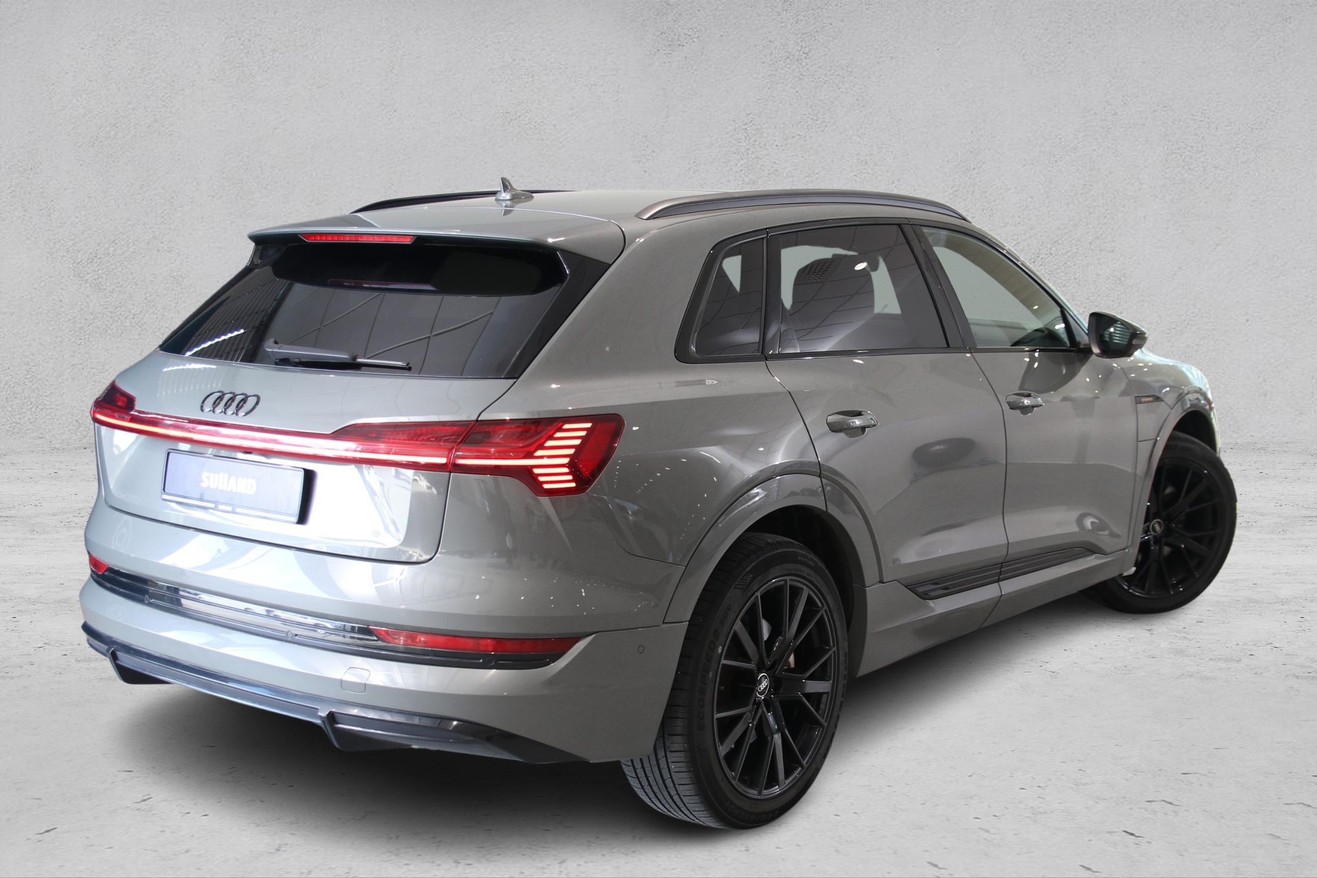 Thumnail bilde 3 av Audi e-tron 55 quattro