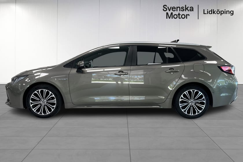 Bild 3 av Toyota Corolla Touring Sports Hybrid e-CVT Style I Drag I S&V-hjul