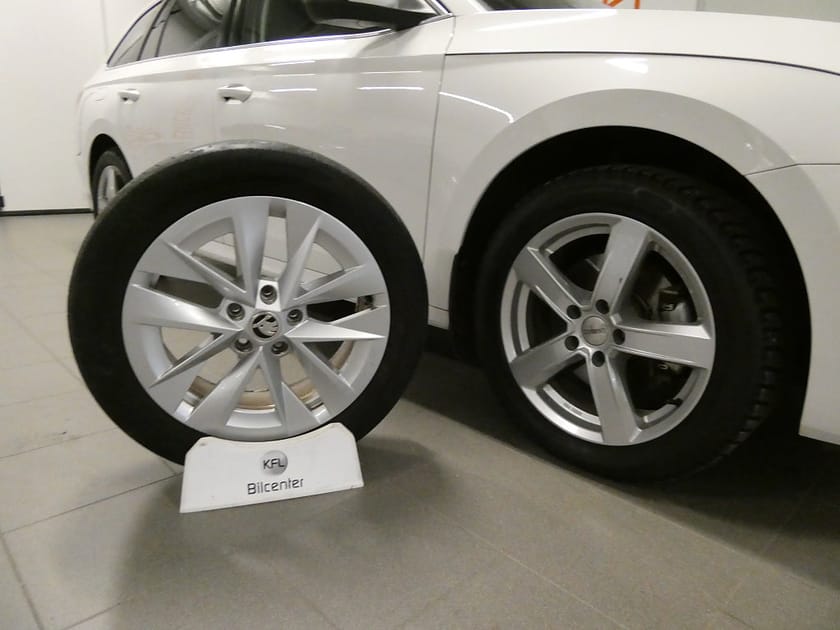 Bild 3 av Škoda Octavia Combi iV Skoda *KFL 10år 2,99%* Värmare-Kamera-HU-Drag SoV