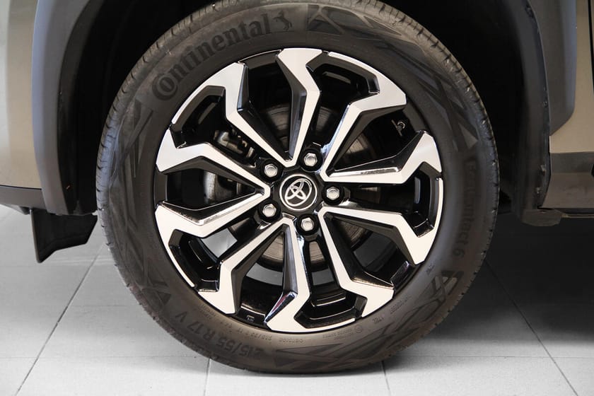 Bilde 2 av Toyota Yaris Cross Hybrid AWD-i 1,5 Active Tech