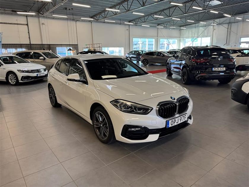 Bild 1 av BMW 118i Aut, Sport line*releasing 3990kr/mån*
