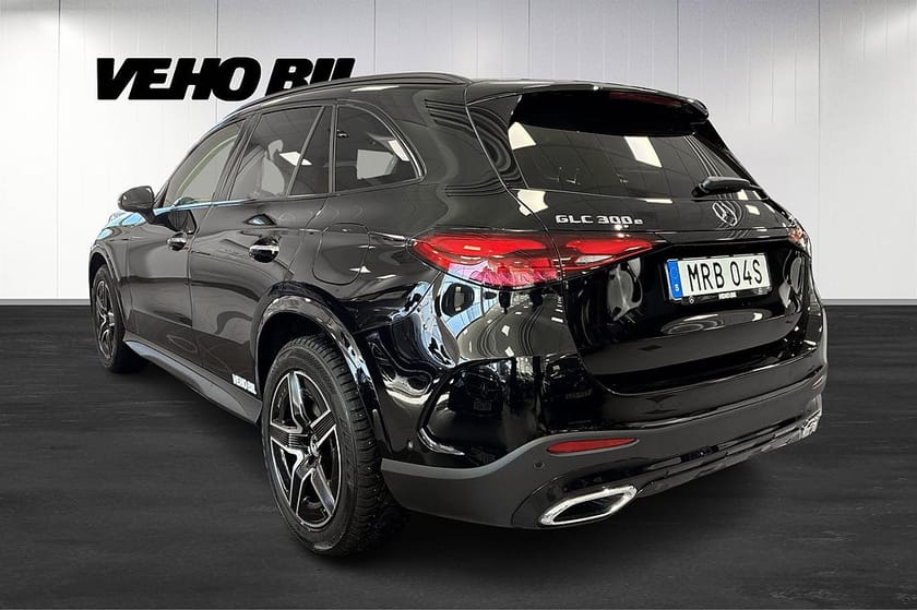 Bild 4 av Mercedes-Benz GLC 300 e 4MATIC AMG Line, Premium, Drag, Burmester, NightP