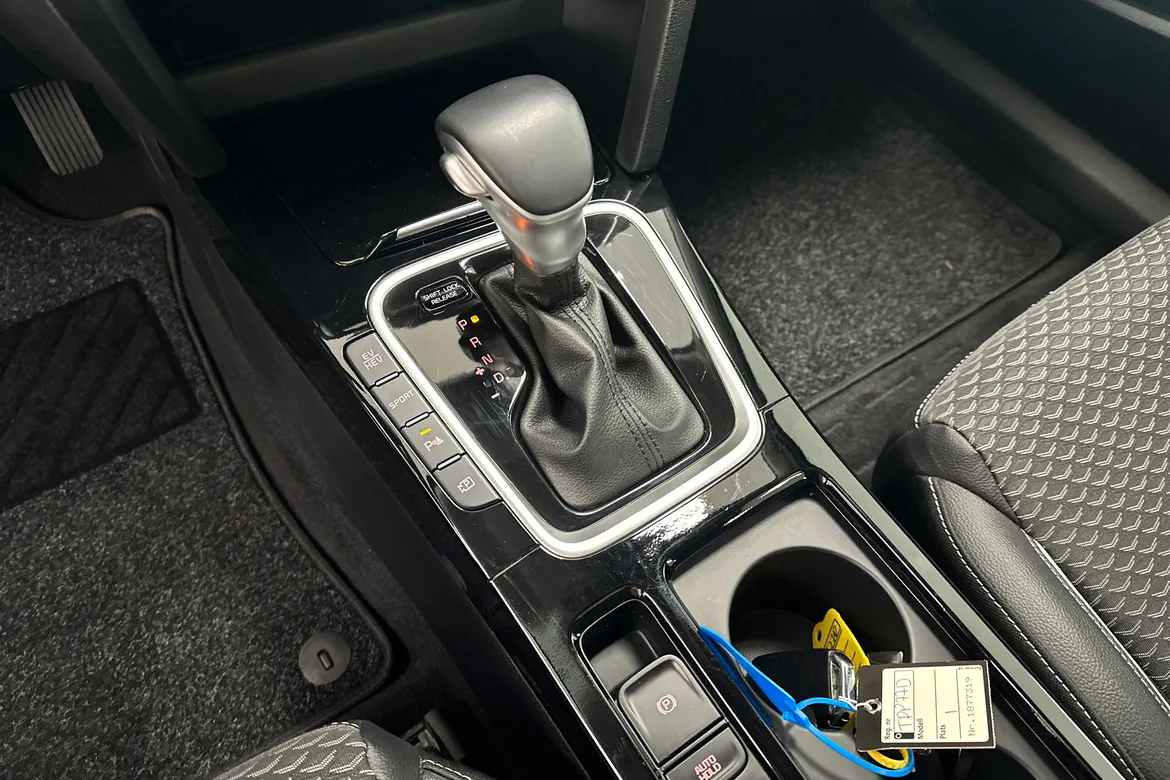 picture of a car