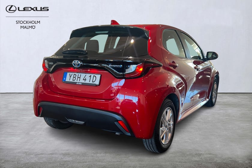 Bild 5 av Toyota Yaris Hybrid CVT 116hk Active Komfortpaket Vinterhjul Garanti till 2032