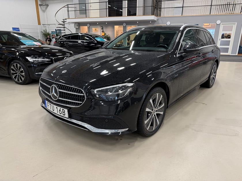 Bild 1 av Mercedes-Benz E 300 T de 4MATIC 9G-Tronic Avantgarde Drag 2,99% ränta