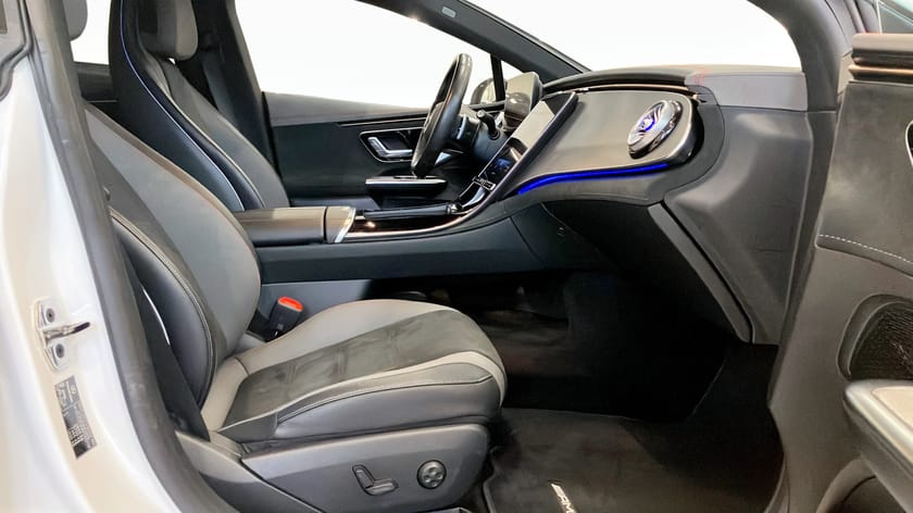Bild 3 av Mercedes-Benz EQE 350 89 kwh, 292hk |CARPLAY|NAVI|BACKK|DRAG|