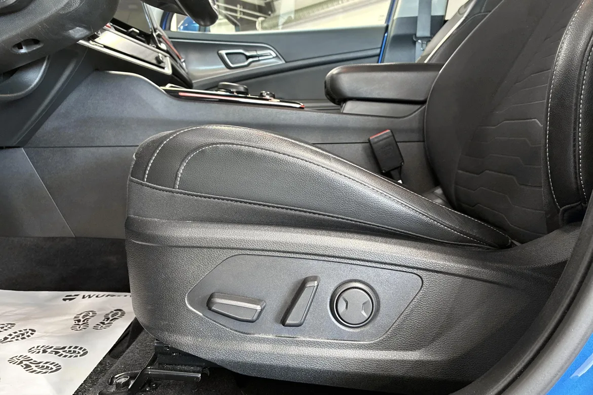 picture of a car