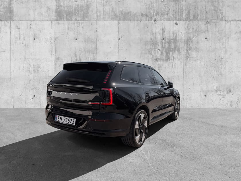 Bilde 3 av Volvo EX90 Twin Motor 7-seater Ultra 7s / 22'' / Pilot-pakke / H.feste / BOSE