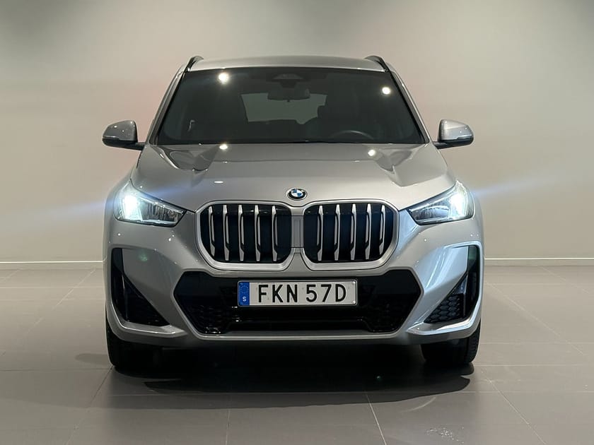 Bild 2 av BMW X1 sDrive18i M Sport Drag Adpt Farth H/K Elstolar Comfort