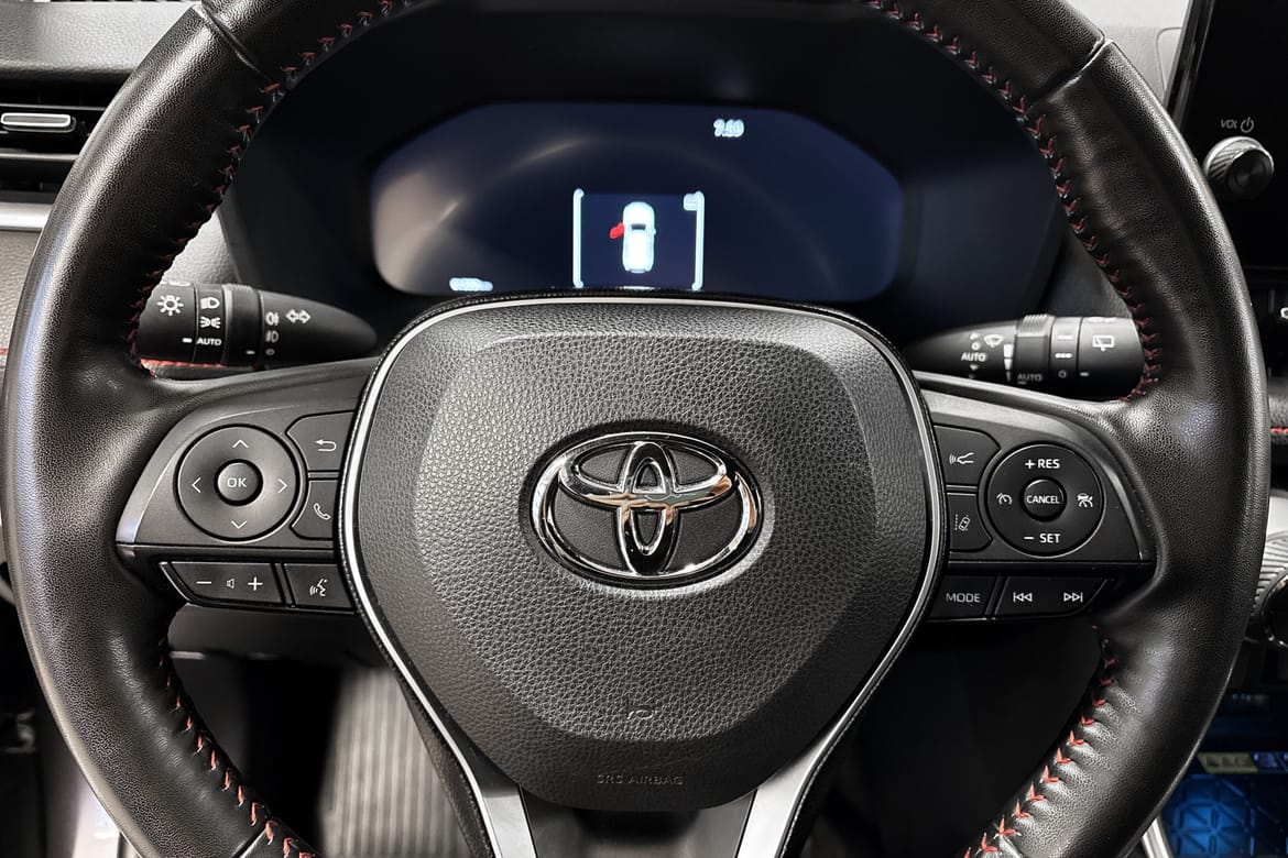 Toyota RAV4 Plug-in Hybrid E-CVT, 306hk, 2023