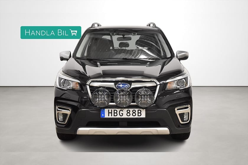 Bild 3 av Subaru Forester e-Boxer Summit RattV AdaptivF Drag H/K Taklucka SoV-Hjul 150hk