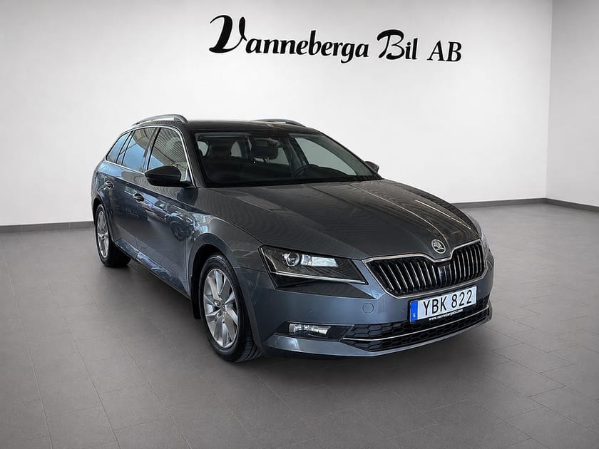 Bild 1 av Škoda Superb Kombi Skoda 2.0 TDI Style Euro 6 kamrem bytt
