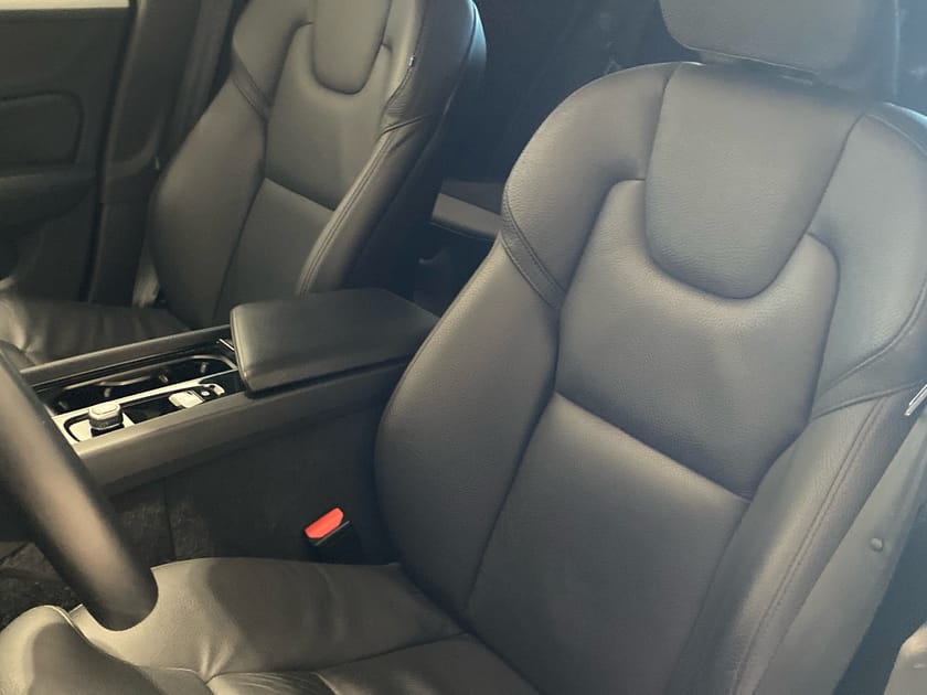 Bild 2 av Volvo V60 B4 Bensin Plus Dark