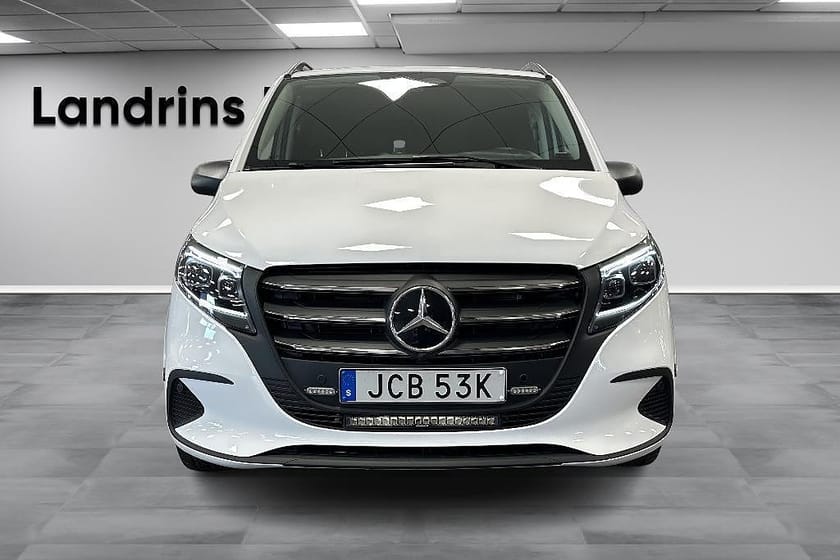 Bild 2 av Mercedes-Benz Vito 116 CDI 4x4 2.8t Automat MYCKET UTRUSTNING ink nybilsgaranti