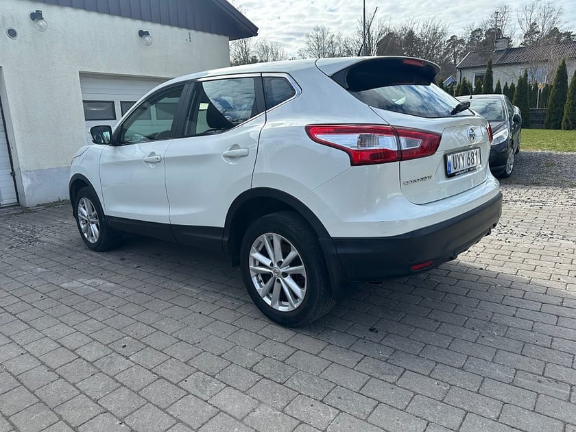 Bild 4 av Nissan Qashqai 1.2 DIG-T XTRONIC-CVT Euro 6