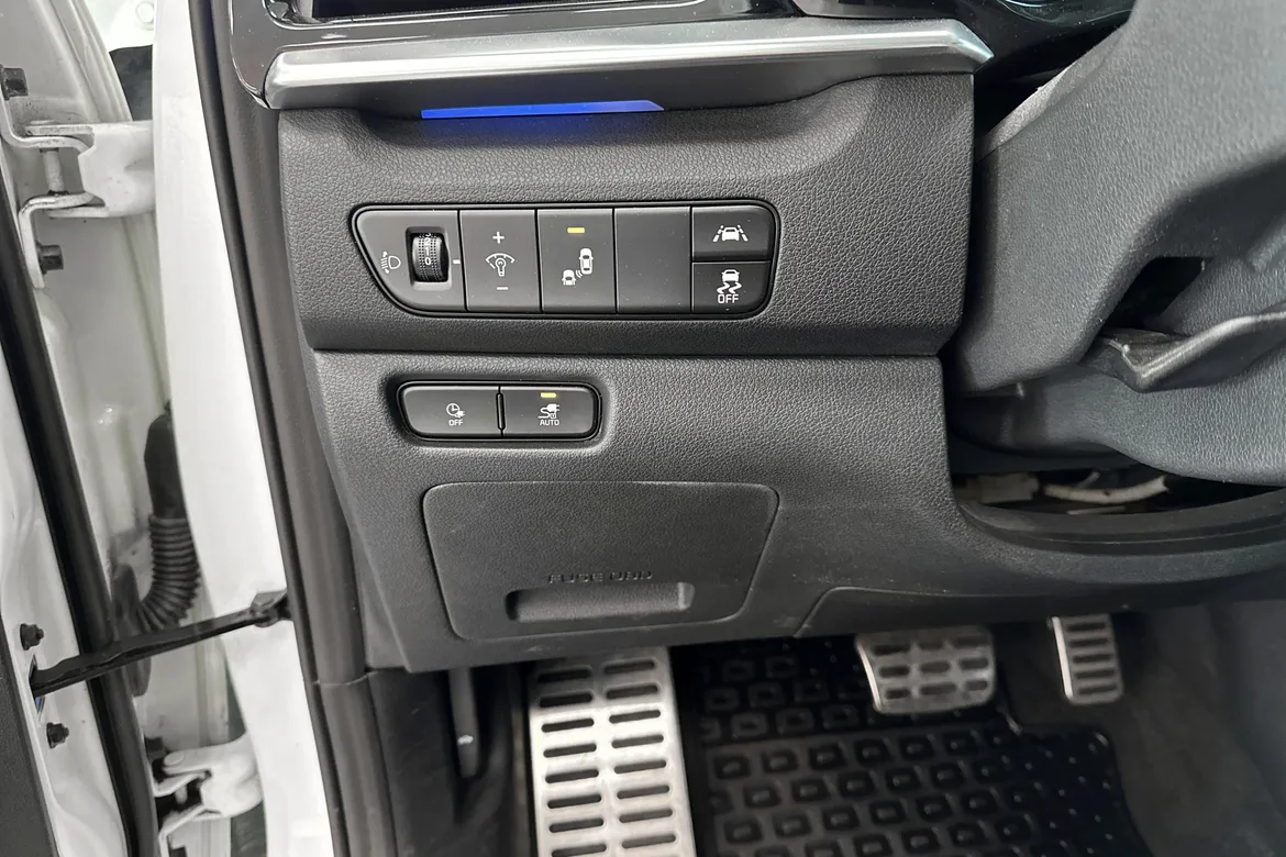 picture of a car