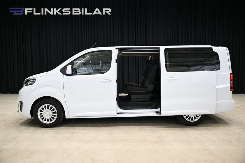 Bild 3 av Toyota Proace Verso 2.0 D-4D 144HK Lång|9-Sits|Lågmil|EnÄgare|Dubbeldörr|