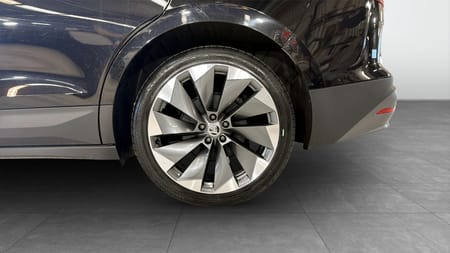 Škoda Enyaq iV 80x 82 kWh 265hk / Drag / Läder / 360 / Canton