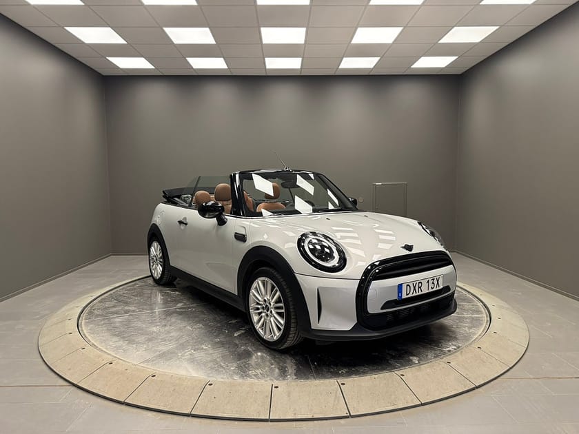 Bild 1 av MINI Cooper Convertible Farthållning med bromsfunkt.