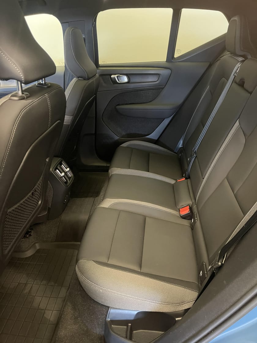 Bild 5 av Volvo XC40 Recharge Single Motor Ultimate / Tonade rutor / Panoramaglas tak / Navigation /