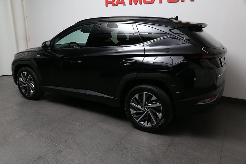 Bild 3 av Hyundai Tucson 1,6 T-GDI MHEV 150hk Essential Aut Navi Kamera