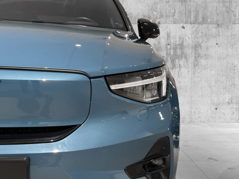 Bilde 4 av Volvo XC40 Recharge Twin motor Ultimate Twin/H-Feste/360kamera/Soltak