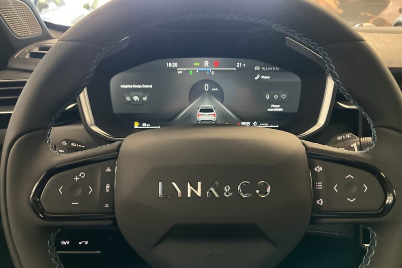 Lynk & Co 01 PHEV
