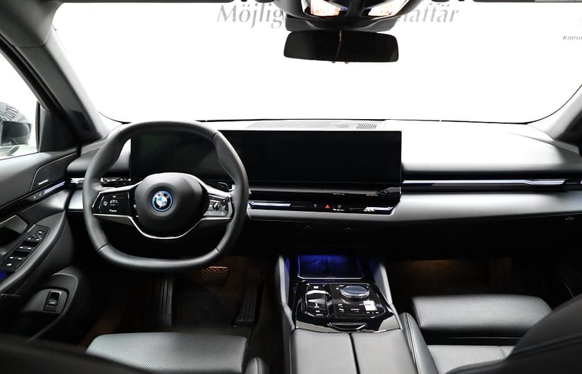 Bild 2 av BMW 530e xDrive Touring | Dragkrok | Fartpilot | 19"| HK | Drag