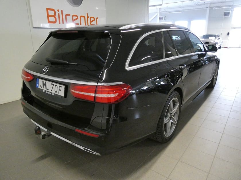 Bild 4 av Mercedes-Benz E 300 de T PLUG-IN AMG Line Drag-Värmare-Kamera-Navi-SoV