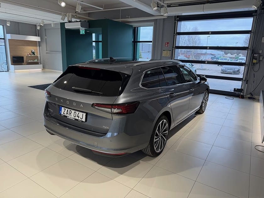 Bild 3 av Škoda Superb Kombi Skoda COMBI L&K 2,0 TDI 193 HK 7 VXL DSG 4X4