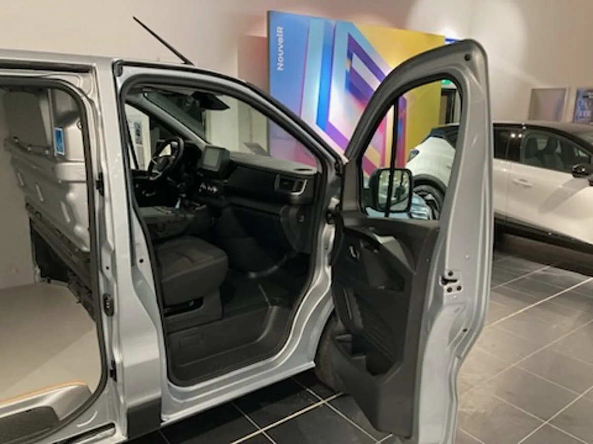 Renault Trafic Skåpbil