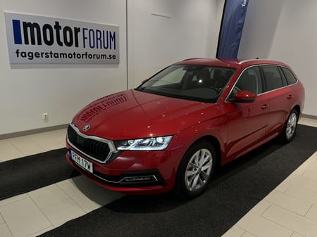 Škoda Octavia Kombi iV STYLE 1,4 TSI 204 HK Drag, Värmare, V-Hjul