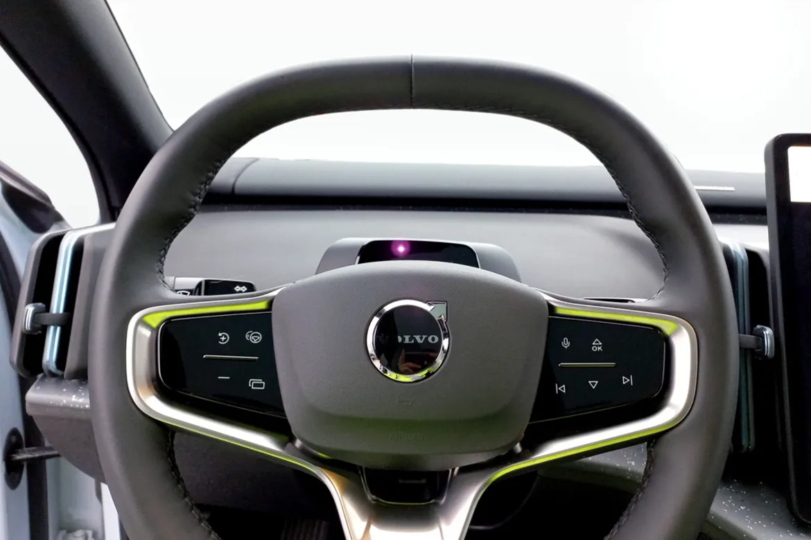 Volvo EX30 Twin Motor Performance