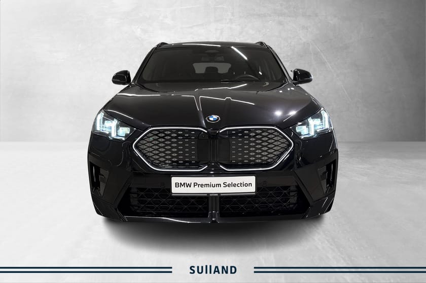 Bilde 2 av BMW iX2 xDrive30 ///M Sport/Head-Up/El.Sportseter/Panorama/HarmanK/Krok