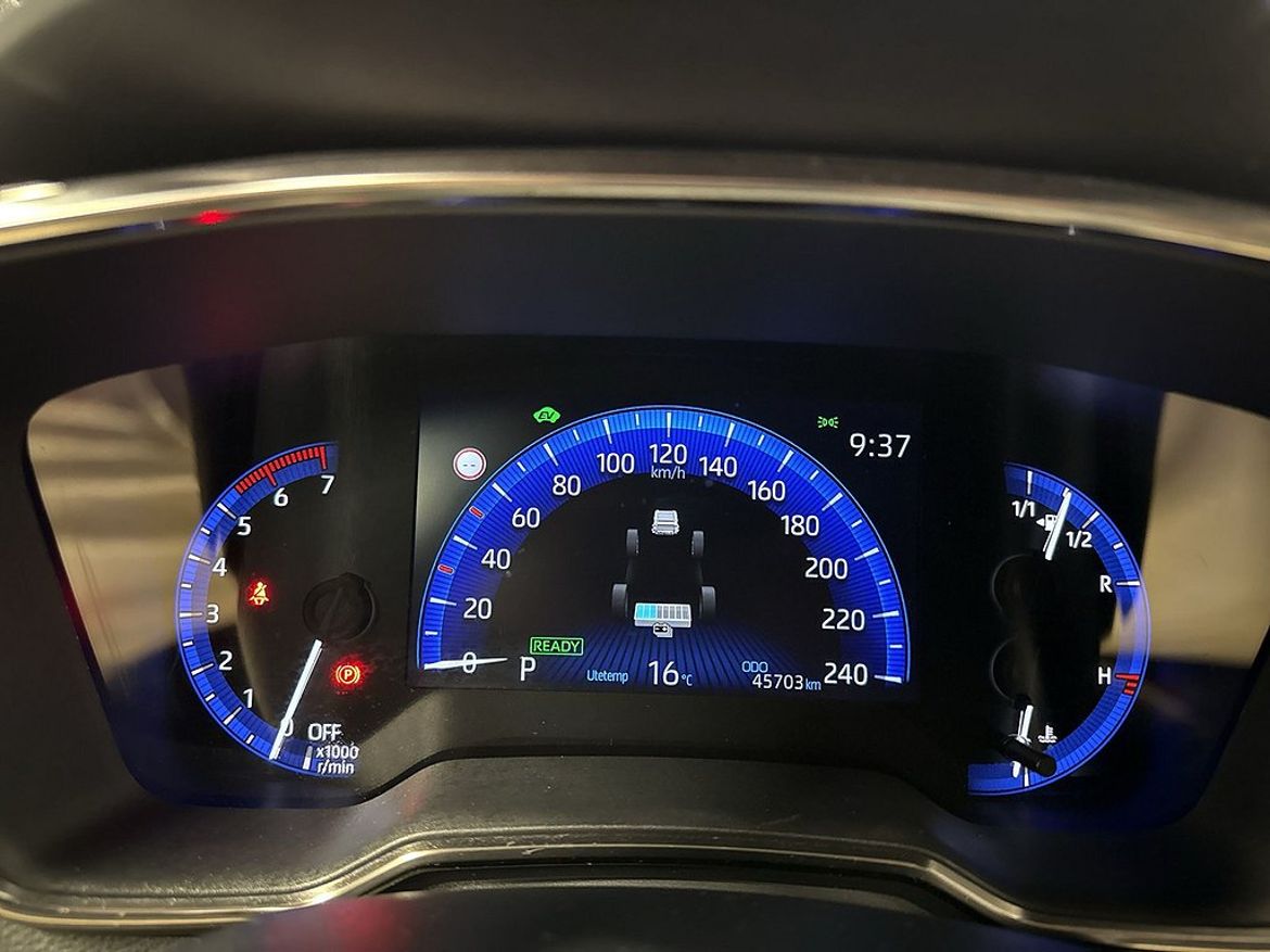 12 / 13