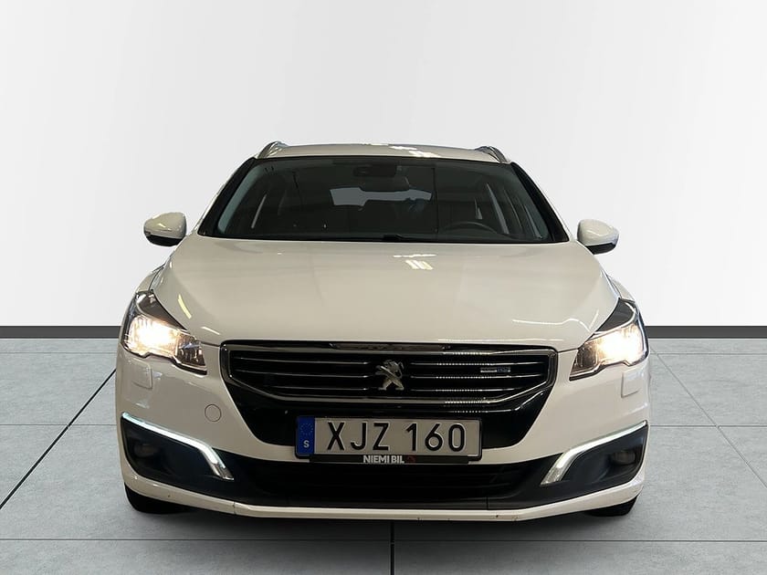 Bild 2 av Peugeot 508 SW 1.6 BlueHDi 120 Dragkrok Mvärme Farthållare S&V-däck