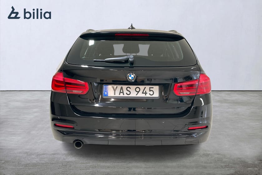 Bild 4 av BMW 318d Touring Sport Line / Aut / Drag / Panorama / HK