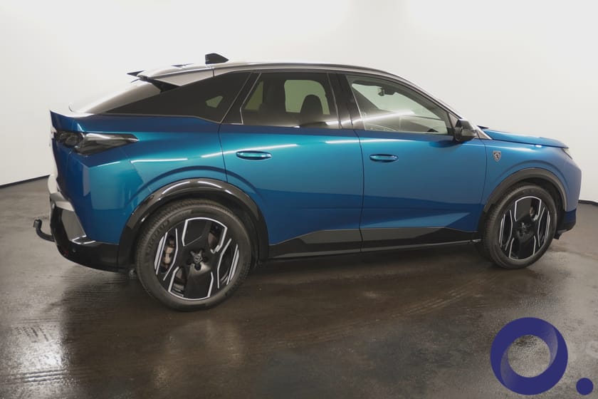 Bilde 2 av Peugeot E-3008 GT Tilhengerfeste, skinn