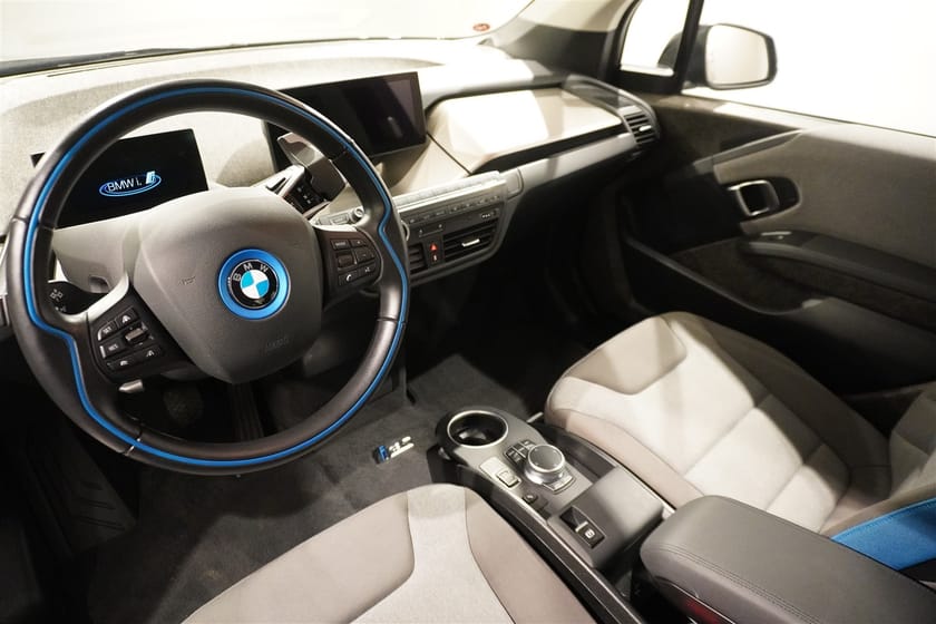 Bild 2 av BMW i3s 120 Ah Charged Navi DAP PDC LED 20