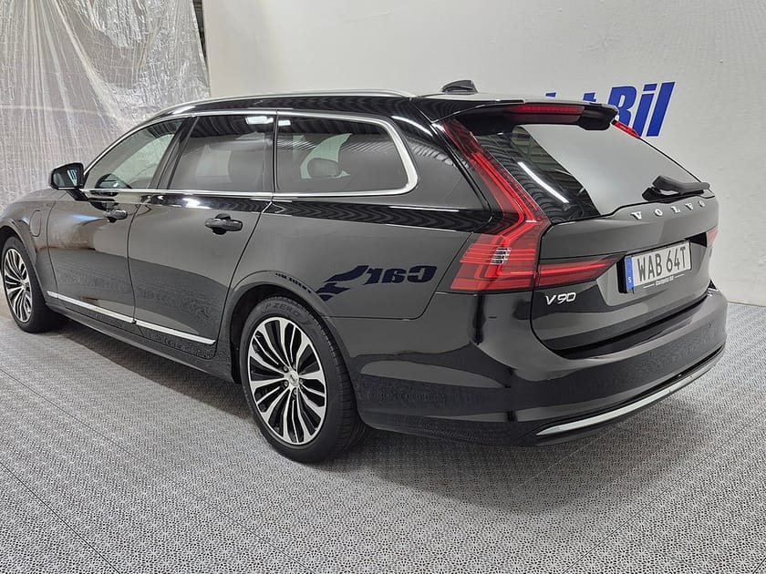 Bild 3 av Volvo V90 T6 Recharge Core Bright plug in AWD 350HK 4x4
